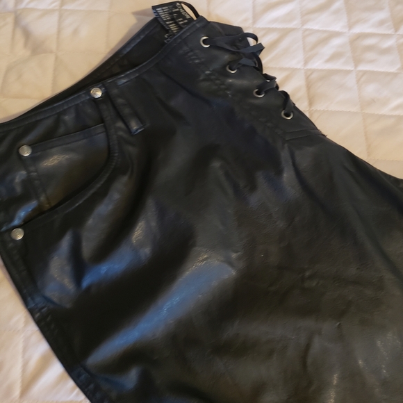 No Boundries Vegan Leather Pants 18W - Picture 6 of 10